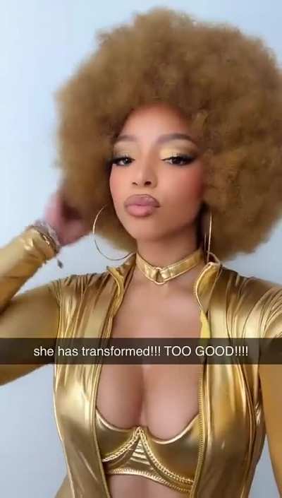 Showing off Foxxy Cleopatra costume, from SC 10.21.2025