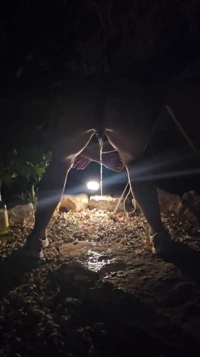 A good outdoor piss while glamping with daddy