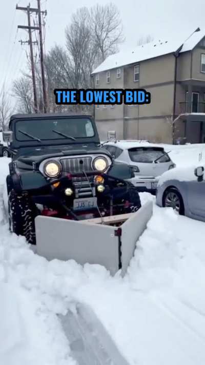 Jeep life vs. Caterpillar life. Who you got? 🥊