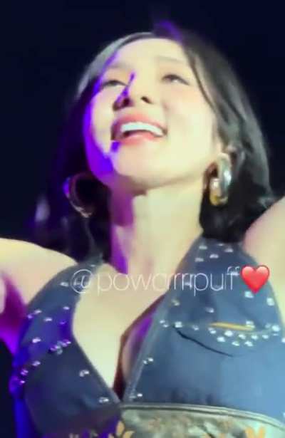 2NE1 - Dara