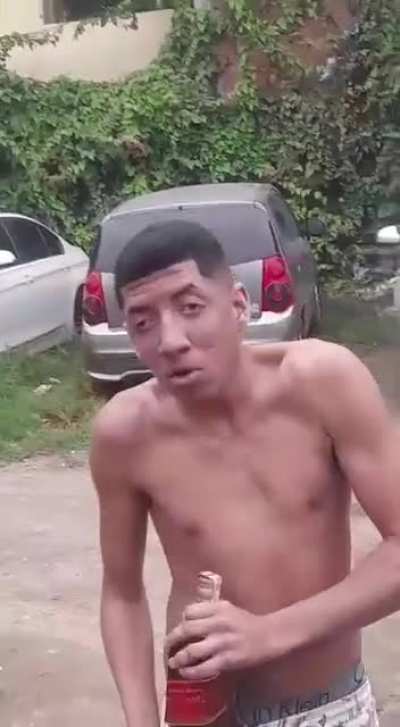 CHEGA FINAL DE SEMANA, MUCA NO TWITTER: