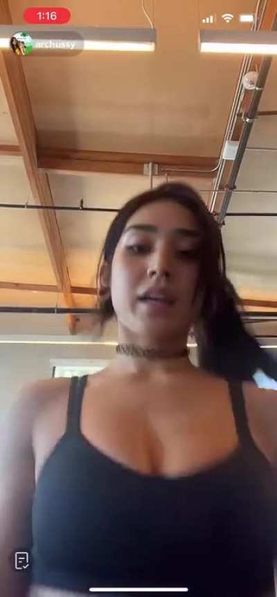 Jiggling tits on treadmill hapa