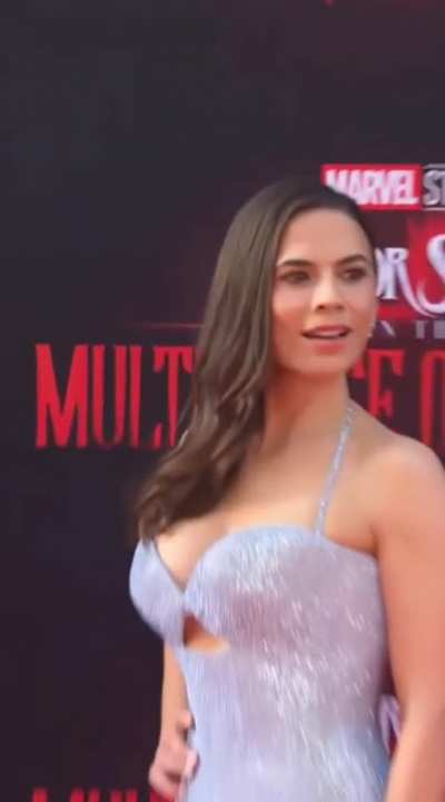 Close-up on Hayley Atwell's Cleavage