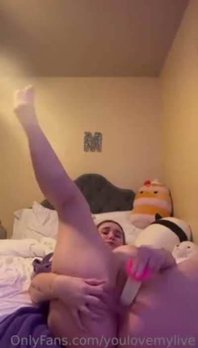 ️ ️