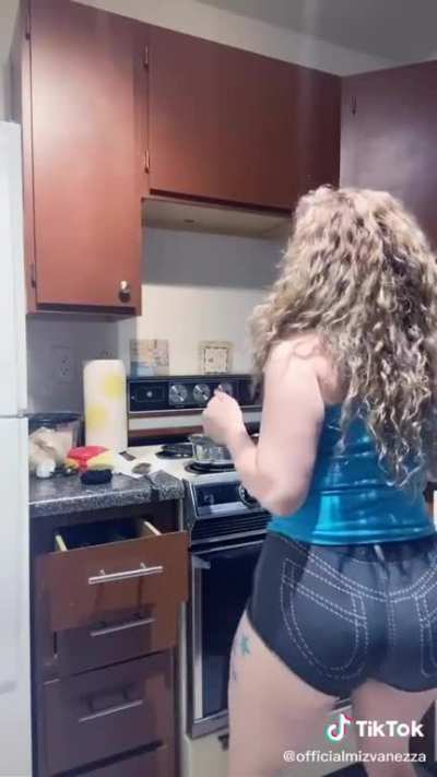 Booty to die for