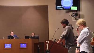 Former Vikings punter Chris Kluwe calling President Donald Trumps MAGA slogan a "Nazi movement" and being arrested and carried out of a city council meeting by police