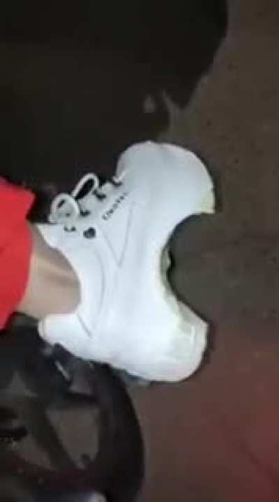 🧃👟