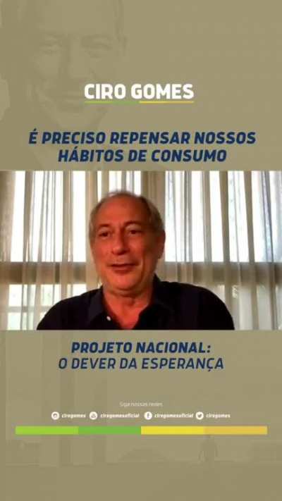 Ciro Gomes fala sobre como a Ind&uacute;stria Cultural molda nossos desejos de consumo