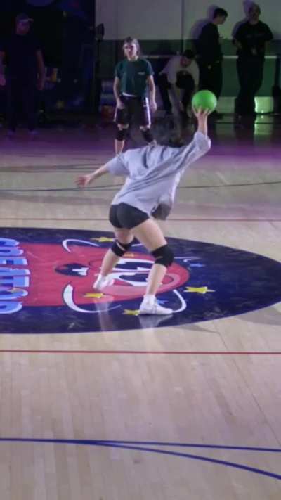 Valkyrae jiggle