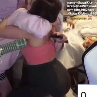 😱