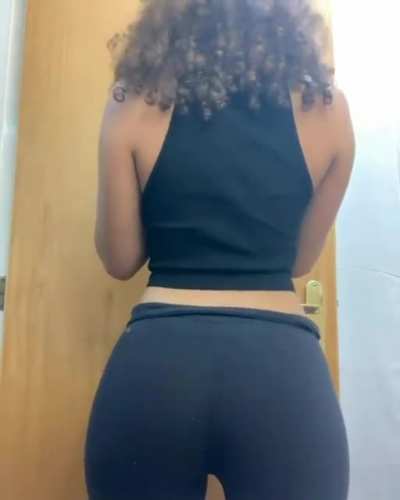 Watch waistline 🔥👀 (@astkrb)