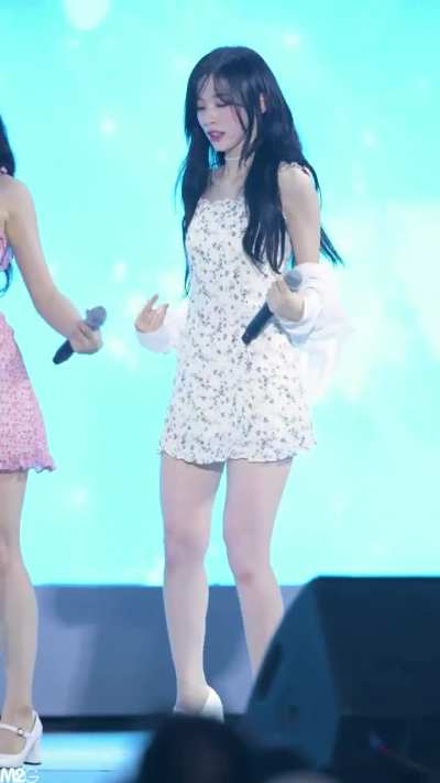 OH MY GIRL- ARIN