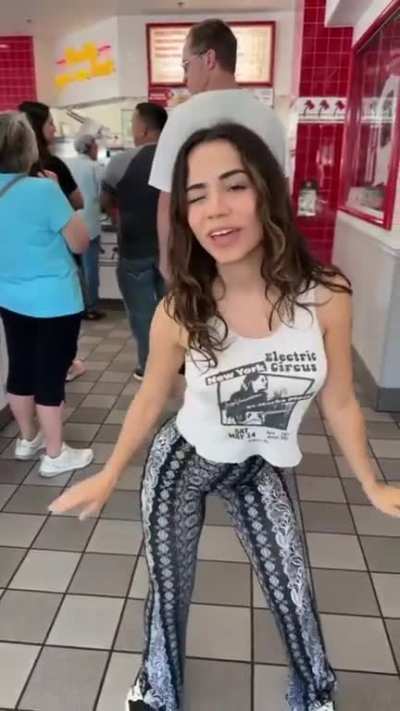 Cute & Petite