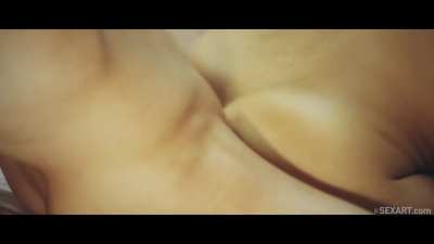 Going down - Veronica Leal