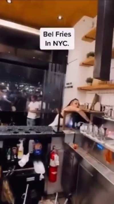 Trashing a restaurant because we were asked to pay $1.75 for dipping sauce&hellip;