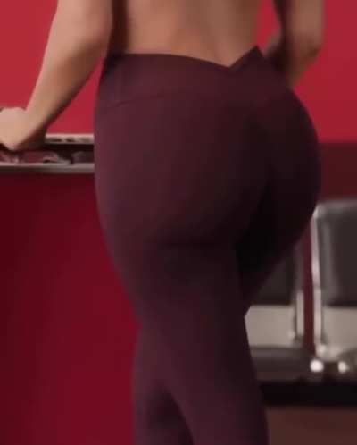 khloe's big butt