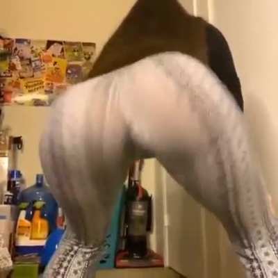 😱