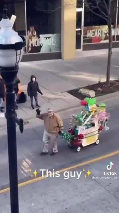 Missouri Christmas parade highlights
