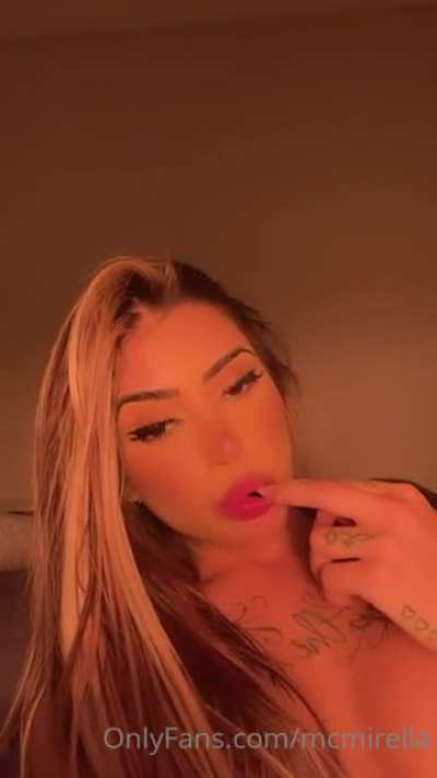 MC Mirella