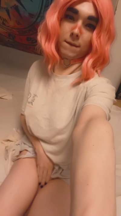 im in the mood to send dick pics right now, who wants