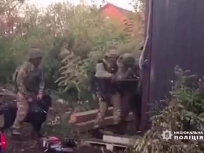 Ukrainian KORD unit vs armed suspect