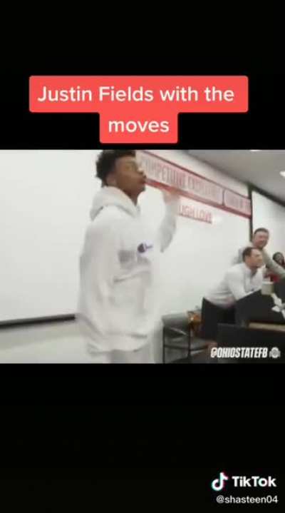 r/CHIBears Mood When Ryan Pace Acquired Justin Fields