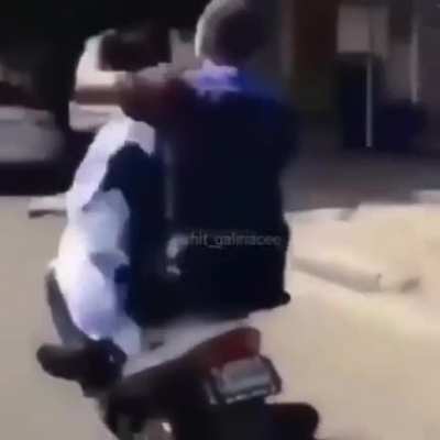 Adm t&aacute; amando