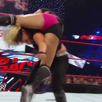 AJ Lee [1 MIC]