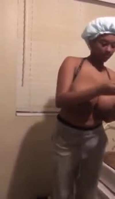 Big bouncy titties