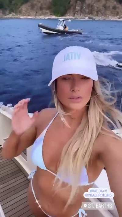 Kelly kelly