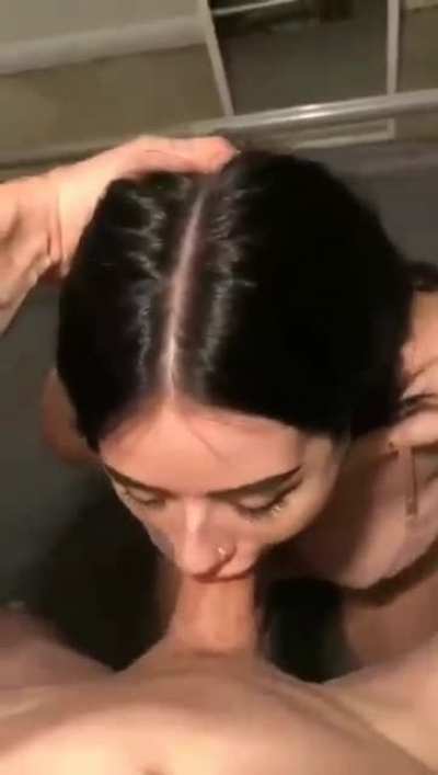 Too afraid to tell my friends that I&rsquo;d suck their cocks like this any day