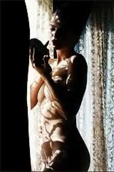 Nude by the window (2/2)
