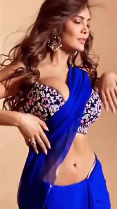 Esha Gupta