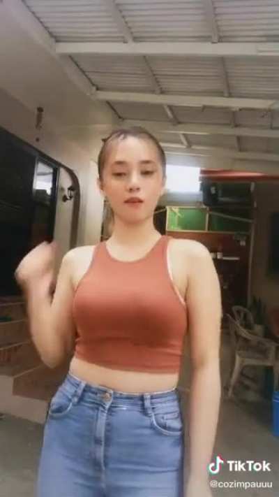 Big titties🤤