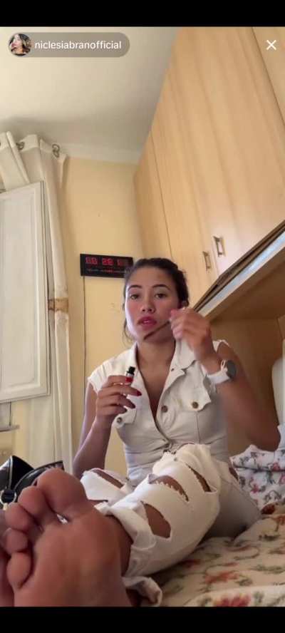 Italian feet