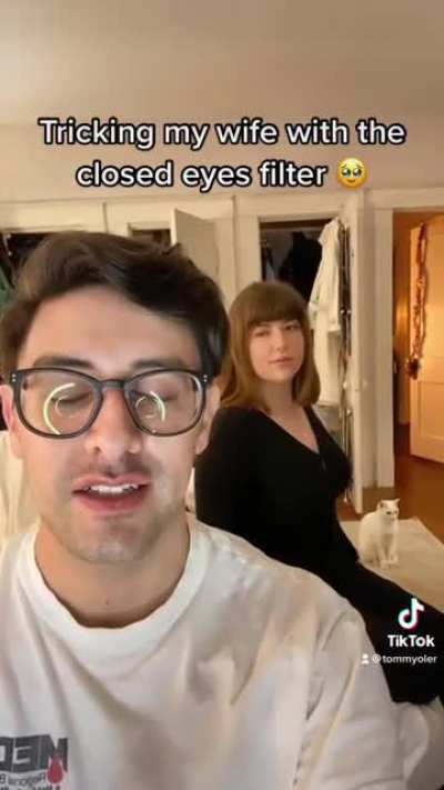 Closed eye filter trick doesn&rsquo;t go as planned