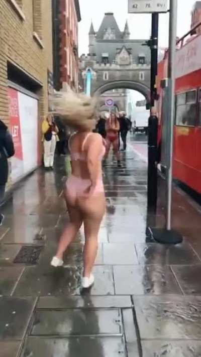 A thot in the wild