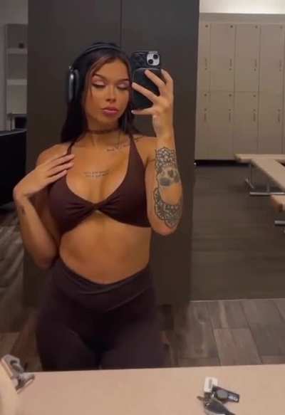 Cora Jade 