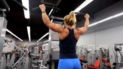 Laura Ehlen working out...