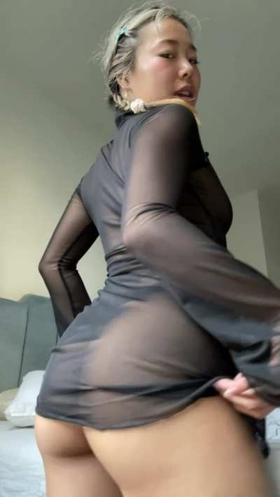 My neighbors don&rsquo;t know I&rsquo;m a naughty Chinese slut