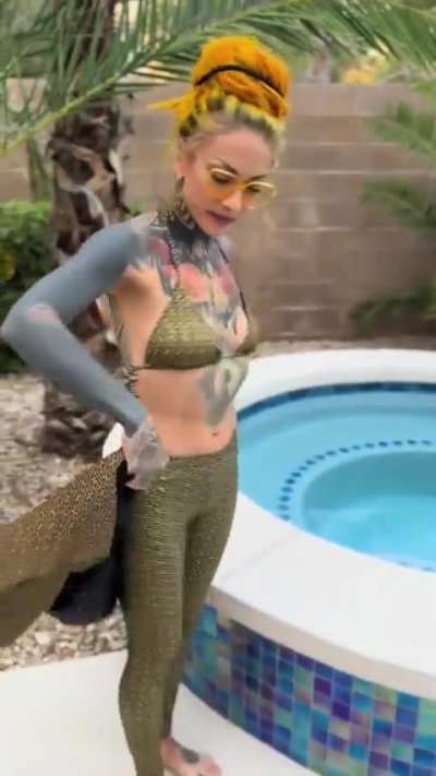Lena Scissorhands