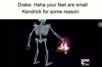 Drake is getting cooked rn holy shit