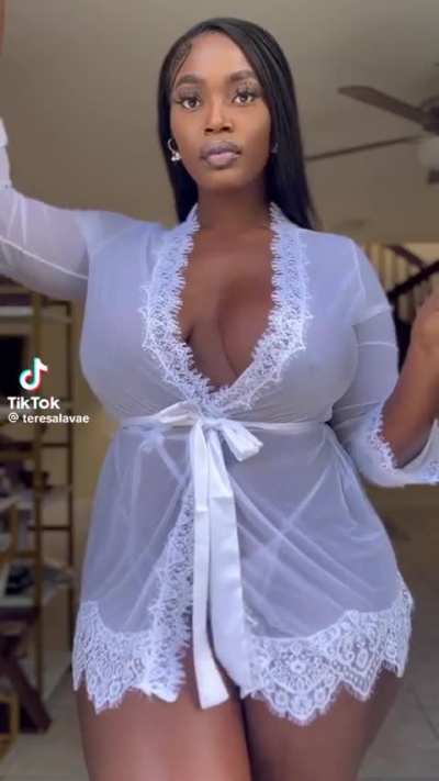 @teresalavae