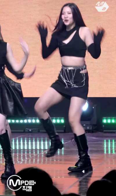 Cherry Bullet - Remi