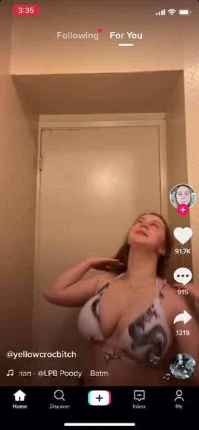 Busty TikTokThot