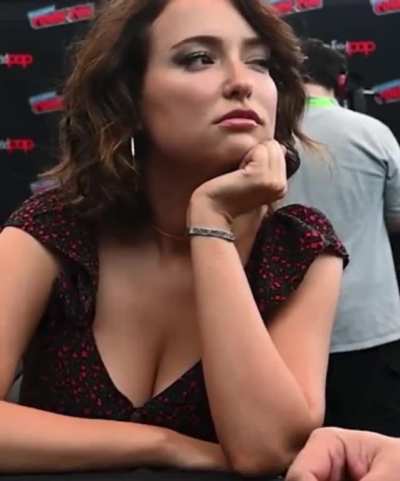 Milana Vayntrub, when you know she&rsquo;s a great actress just waiting to break through