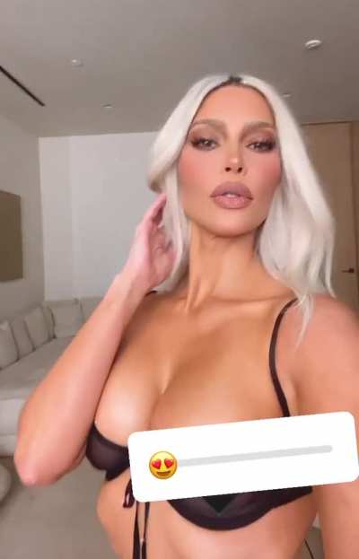 Cleavage in Skims