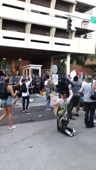 Miami-Dade PD fires tear gas and rubber bullets into crowd or protesters chanting &ldquo;I can&rsquo;t breathe&rdquo;
