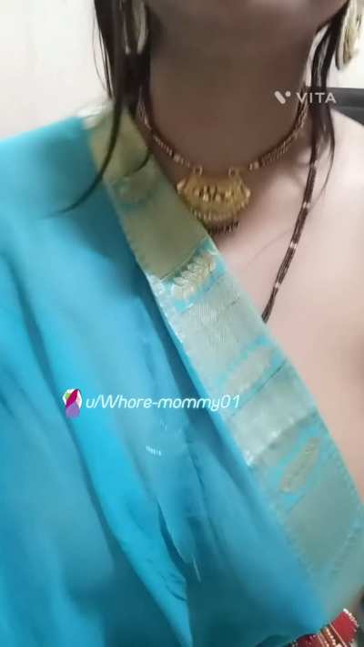 [F]or all the Sakth Laundas out there and also for the rest of my lovelies..Mommy is feelin naughty 😉😜💋