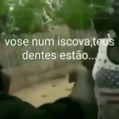 Vuse nau toma banho jacal&eacute;